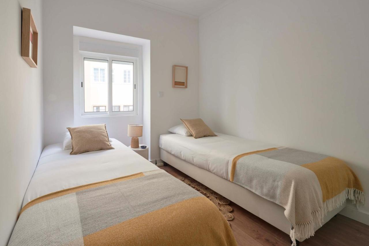 Spacious & Light-Filled 4Br Apartment By Timecoler Amadora Exterior foto